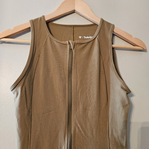 Aritzia TNA Action TnaBREATHET lcon Jumpsuit In Ravine Green Size Small. - Picture 11 of 16